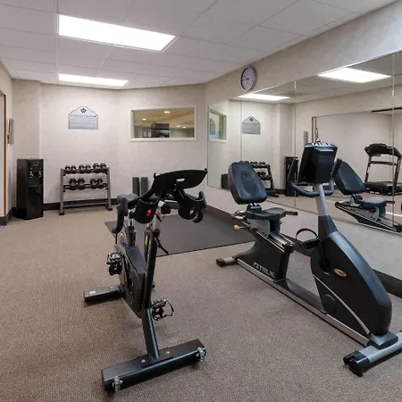 Wingate By Wyndham Erie-2