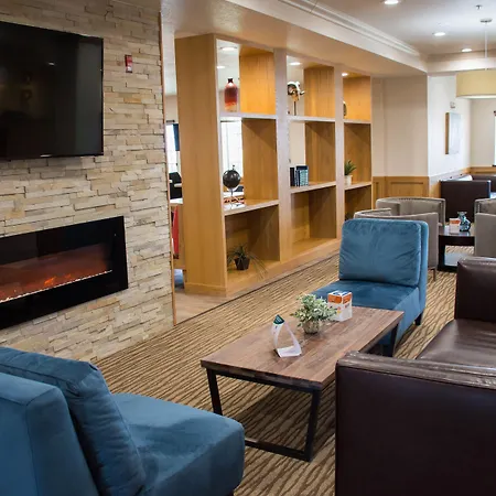 Comfort Suites El Paso Airport-3