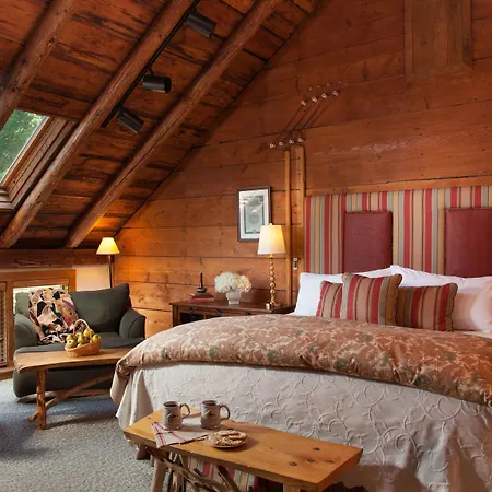 Inn At The Round Barn Farm-3