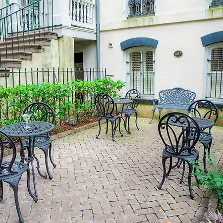 Justine Inn Savannah-2