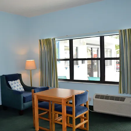 Dockside Inn & Resort-2