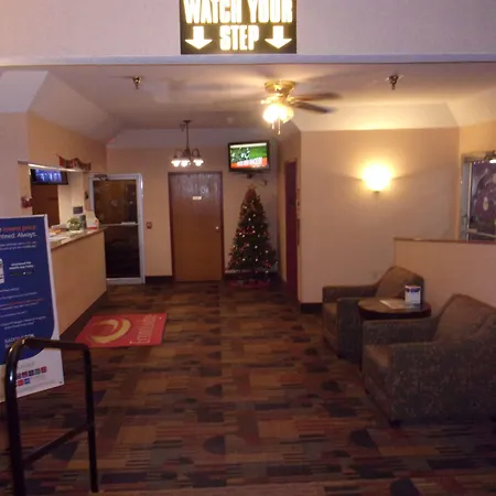 Econo Lodge-2