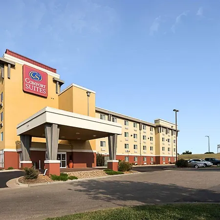 Comfort Suites Airport-3