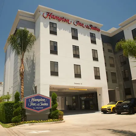 Hampton Inn & Suites Sherman Oaks-2