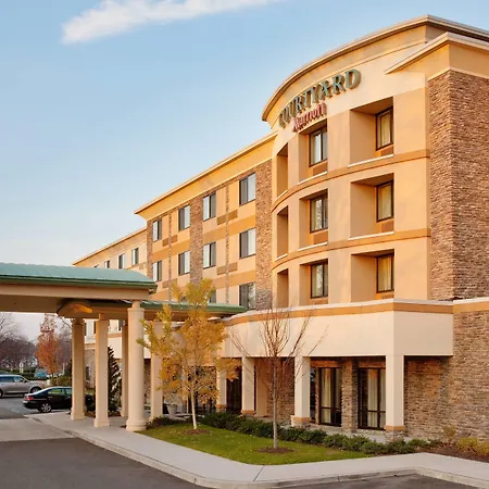 Courtyard By Marriott Paramus-3