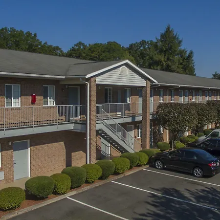 Affordable Suites Statesville-3