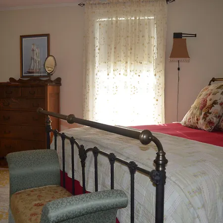 Benjamin F. Packard House Bed And Breakfast-2