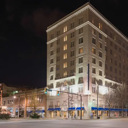 Hampton Inn & Suites Montgomery-Downtown-2