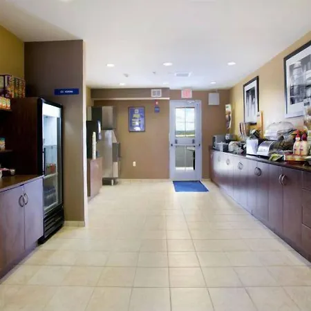 Microtel Inn And Suites By Wyndham Rawlins-3