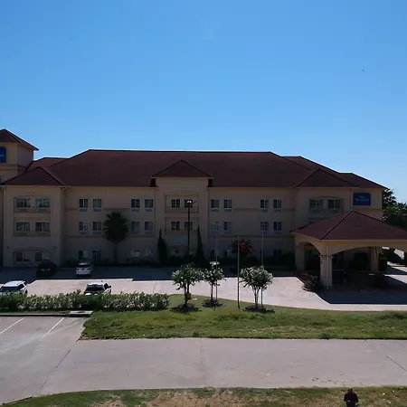 Baymont Inn & Suites Brenham-3