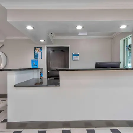 Studio 6 Suites San Bernardino, Ca-3