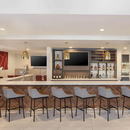 Hilton Garden Inn Miami Airport West-3