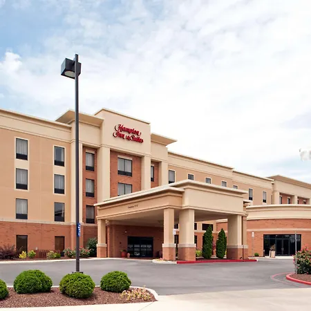 Hampton Inn & Suites Columbia At The University Of Missouri-2