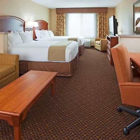 Holiday Inn Express & Suites Mitchell By Ihg-3