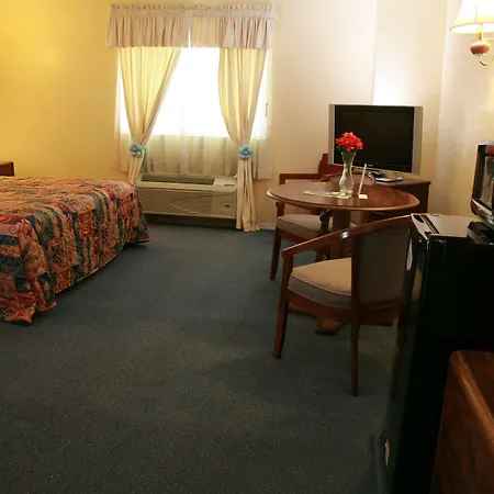 Claremore Motor Inn-3