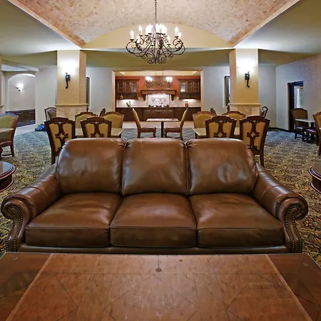 Comfort Suites Alamo-River Walk-2