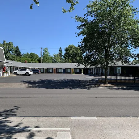Signature Inn Eugene-2