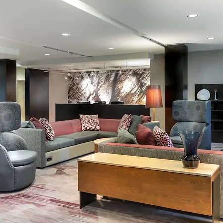 Courtyard By Marriott Denton-2