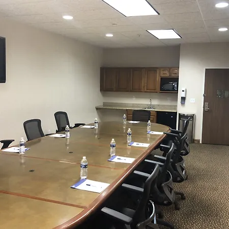 Holiday Inn Express Hotel & Suites Howell By Ihg-3