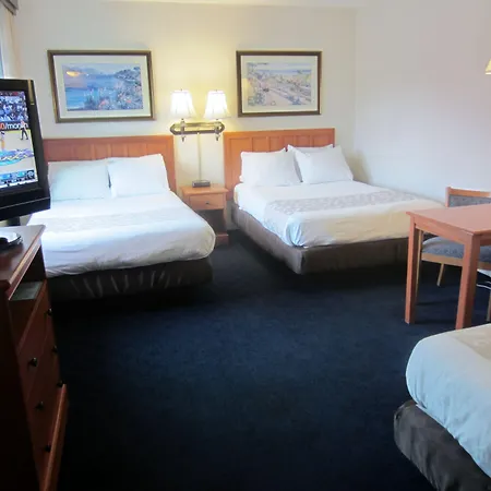 Newport Channel Inn-2