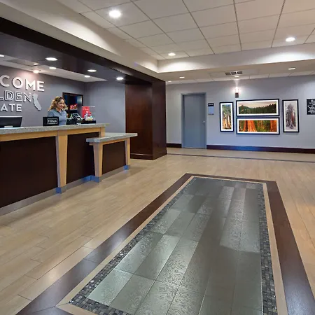 Hampton Inn Visalia-3