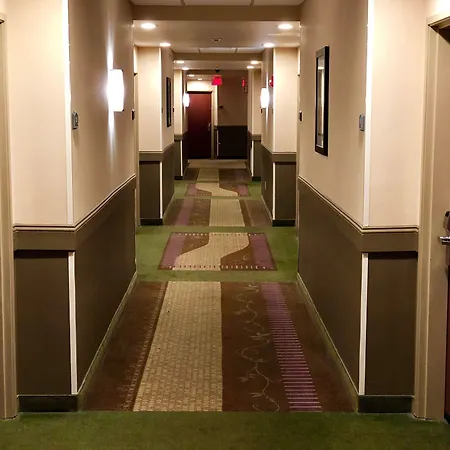 Best Western Plus Victor Inn & Suites-2
