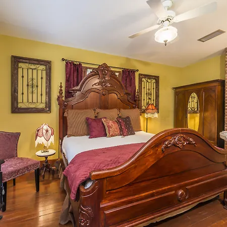 Carriage Way Inn Bed & Breakfast Adults Only - 21 Years Old And Up-3