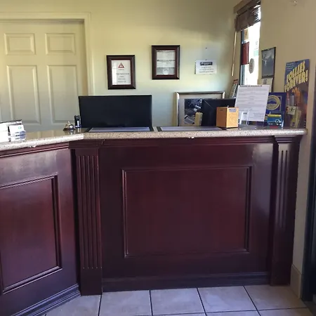 Rodeway Inn Beaumont-2