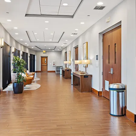 Four Points By Sheraton Jacksonville Baymeadows-3