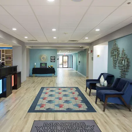 Hampton Inn & Suites Ankeny-3