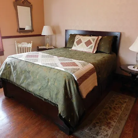 Pensacola Victorian Bed & Breakfast-3
