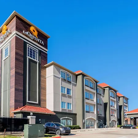 La Quinta Inn & Suites By Wyndham Fort Worth Arlington West-3