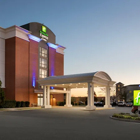 Holiday Inn Express Hotel & Suites Norfolk Airport By Ihg-3