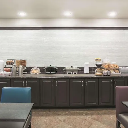 La Quinta By Wyndham Fort Walton Beach-3