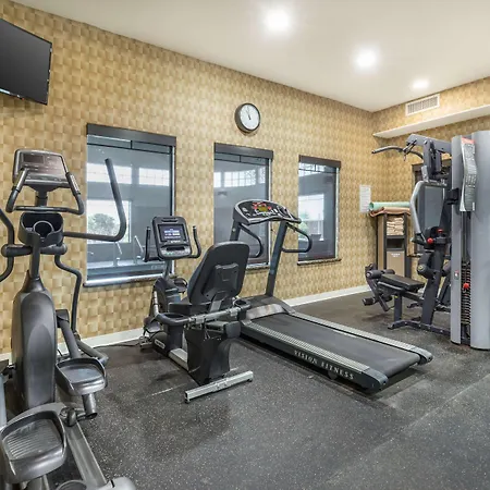 Best Western Plus Lackland Hotel And Suites.-2
