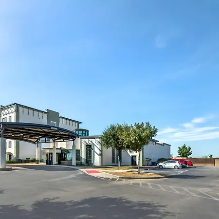 Best Western Plus Lackland Hotel And Suites.-3