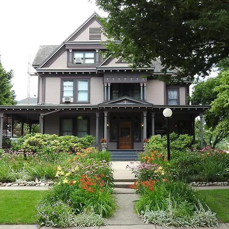 Champaign Garden Inn-2
