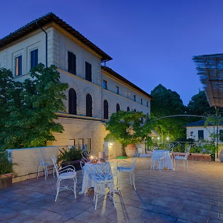 Villa Scacciapensieri Boutique Hotel-3