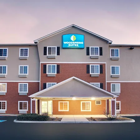 Woodspring Suites Fort Wayne-2