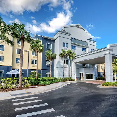 Fairfield Inn And Suites By Marriott Naples-3