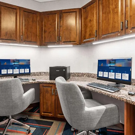Hampton Inn & Suites Fairbanks-2