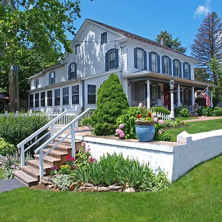 1825 Inn Bed And Breakfast-2