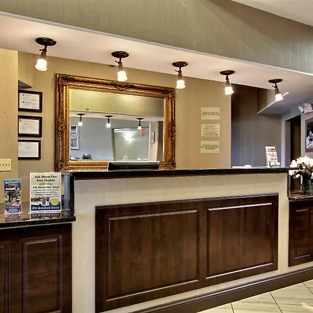 Magnolia Inn And Suites Pooler-3