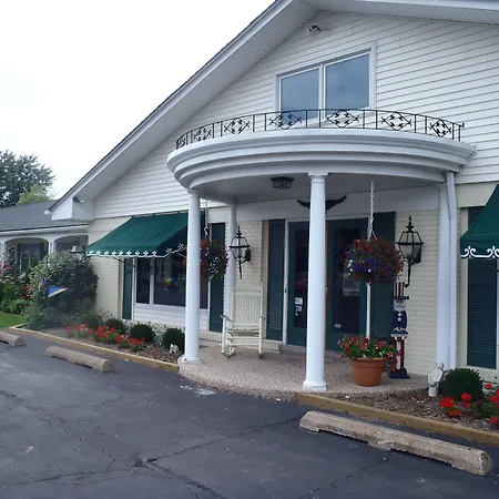 Glass House Inn Erie Near I-90 & I-79-3