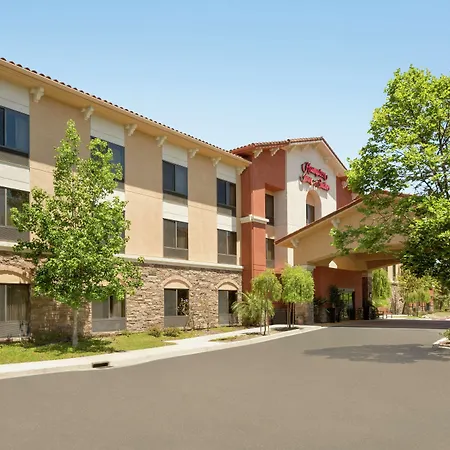 Hampton Inn & Suites Thousand Oaks-2