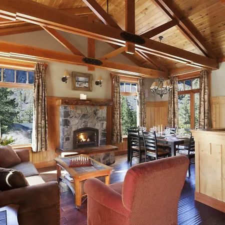 Tamarack Lodge-3