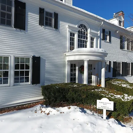 The White House Inn-2