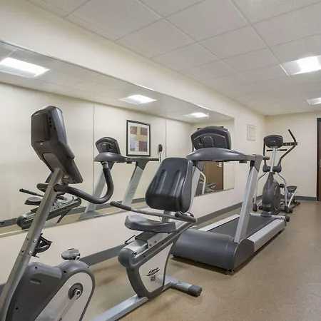 Best Western Plus Flowood Inn & Suites-2