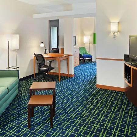 Fairfield Inn & Suites Lewisburg-2