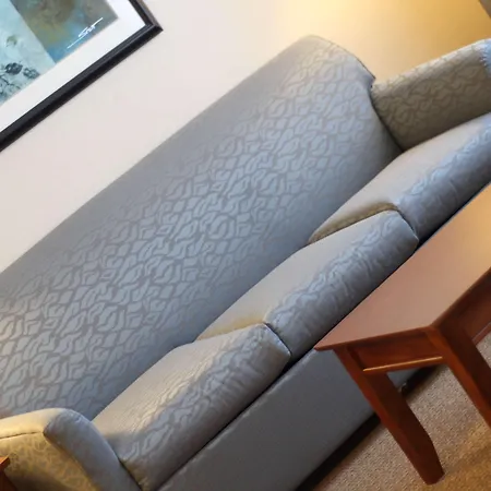 Hampton Inn & Suites Folsom-2